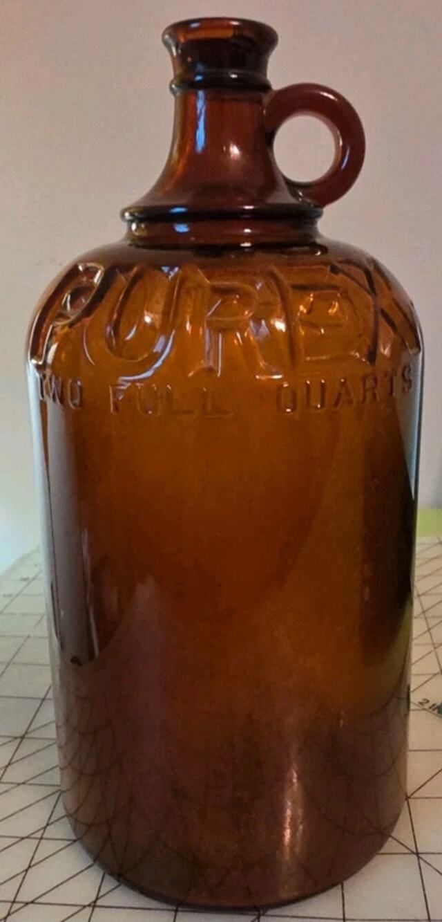 vintage PYREX 2 quart jug